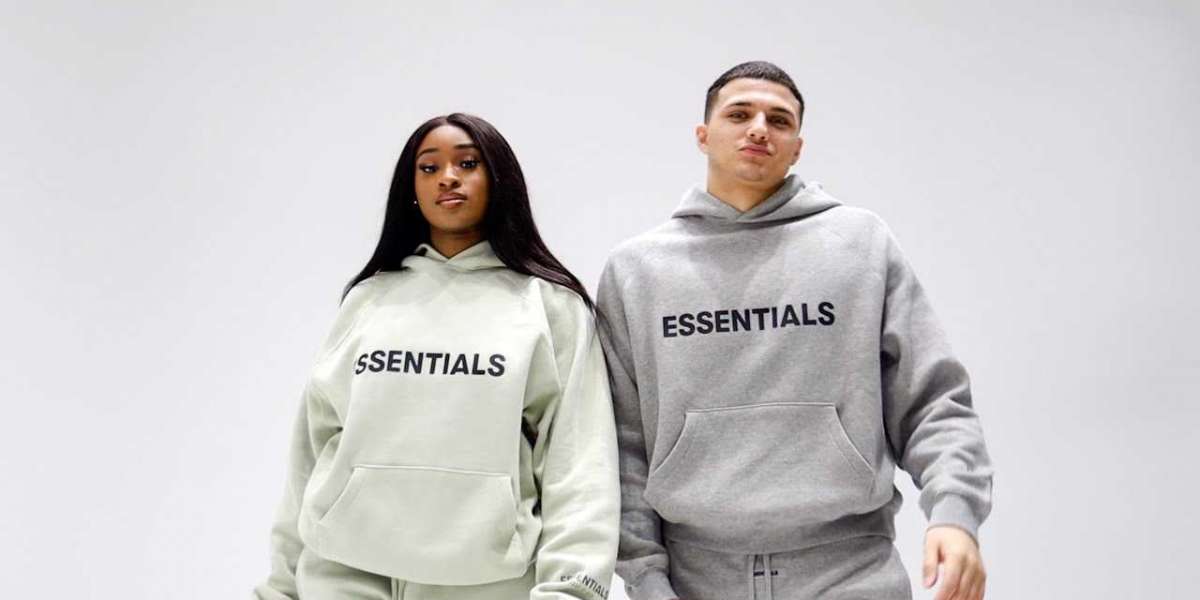 Essential Hoodie Cultural Influence on Fashion in Canada